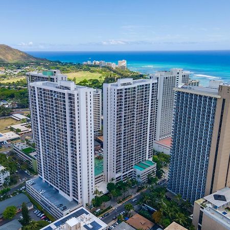 Beautiful 1Br, Steps To Waikiki Beach And Parking Хонолулу Екстериор снимка