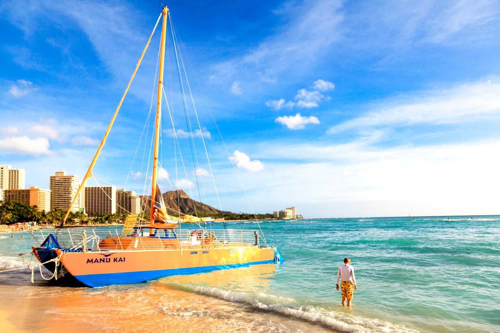 Beautiful 1Br, Steps To Waikiki Beach And Parking Хонолулу Екстериор снимка