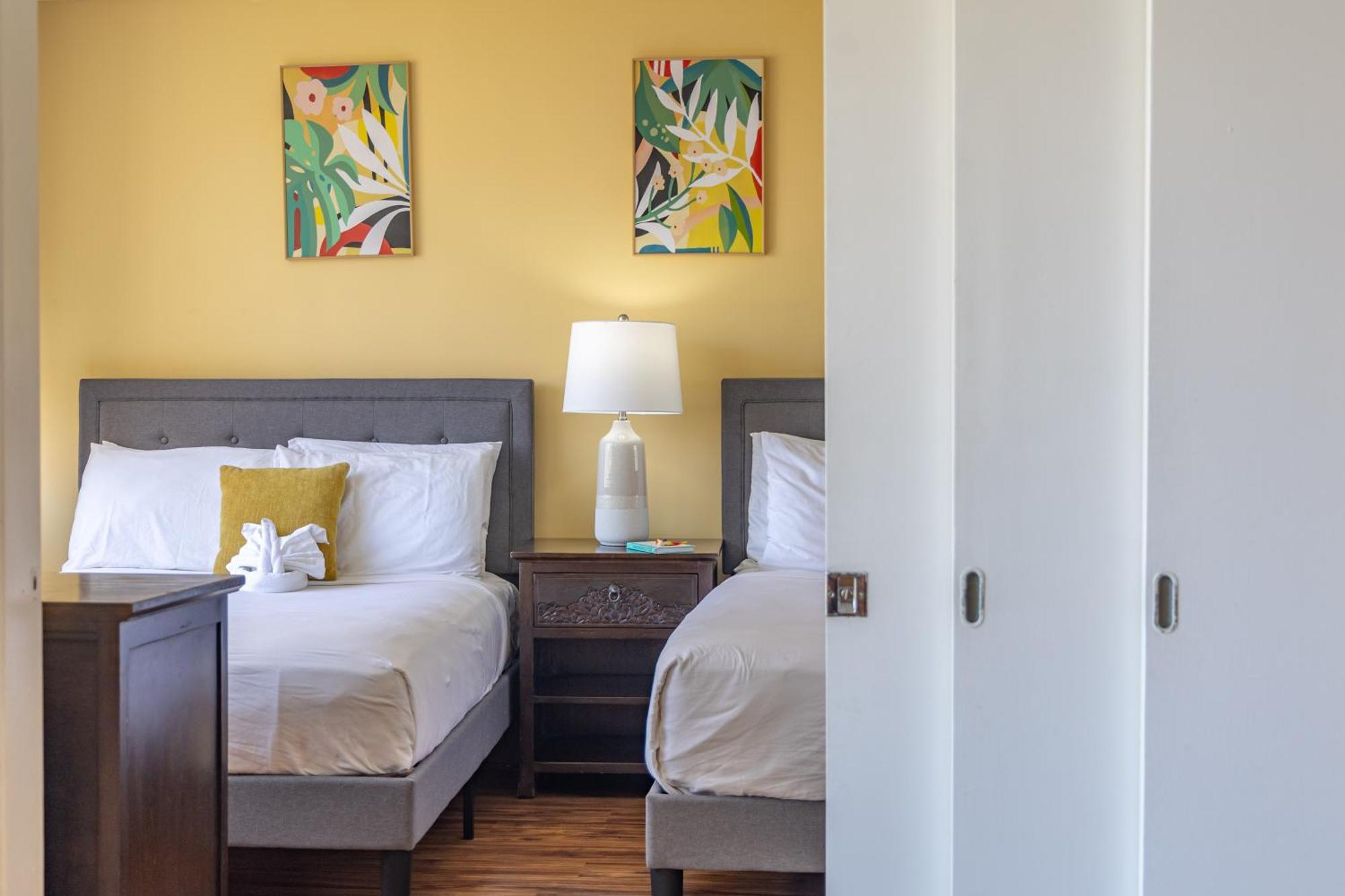 Beautiful 1Br, Steps To Waikiki Beach And Parking Хонолулу Екстериор снимка