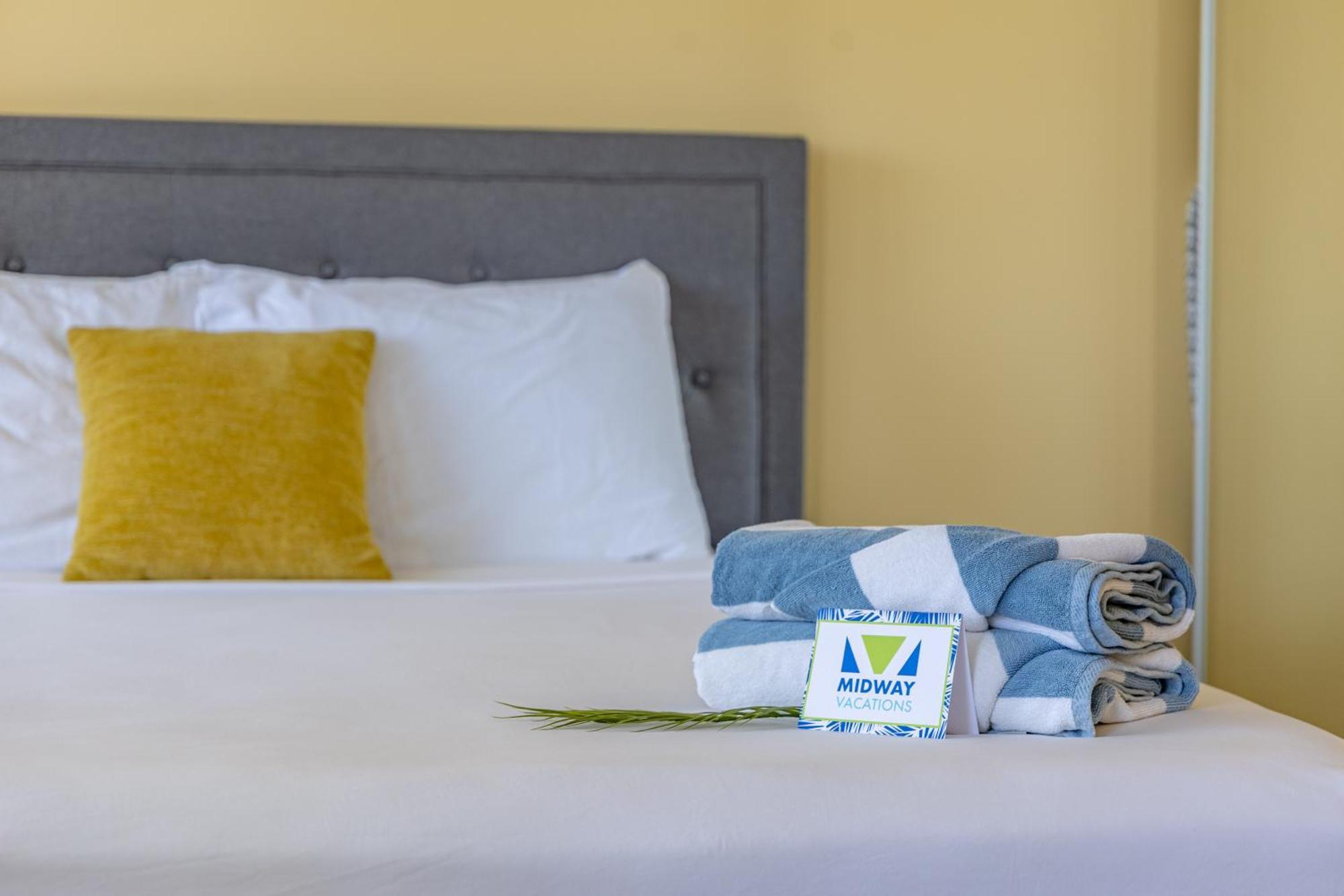 Beautiful 1Br, Steps To Waikiki Beach And Parking Хонолулу Екстериор снимка