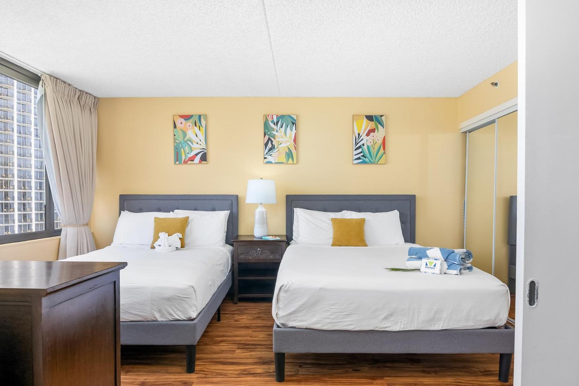Beautiful 1Br, Steps To Waikiki Beach And Parking Хонолулу Екстериор снимка