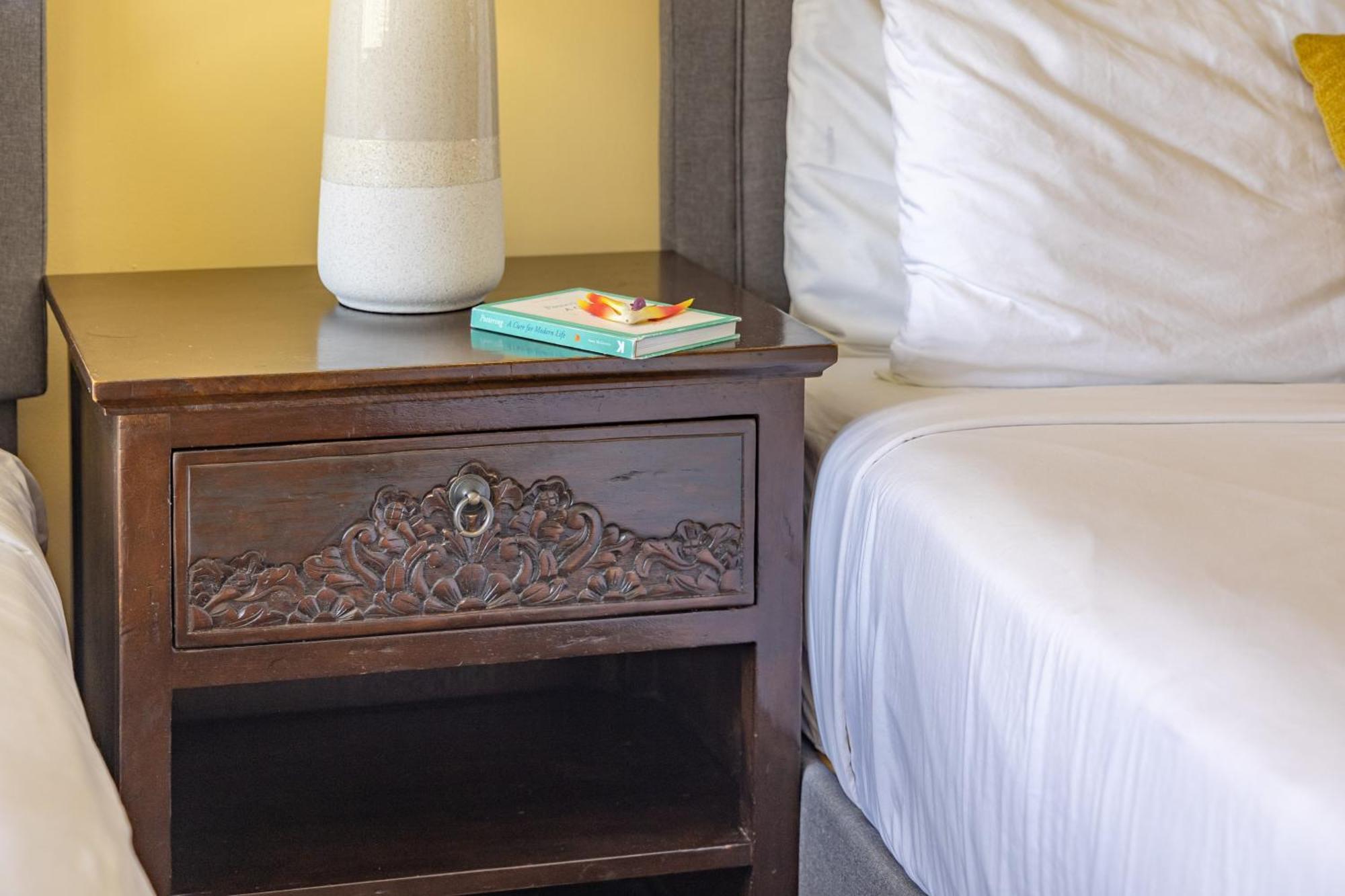 Beautiful 1Br, Steps To Waikiki Beach And Parking Хонолулу Екстериор снимка