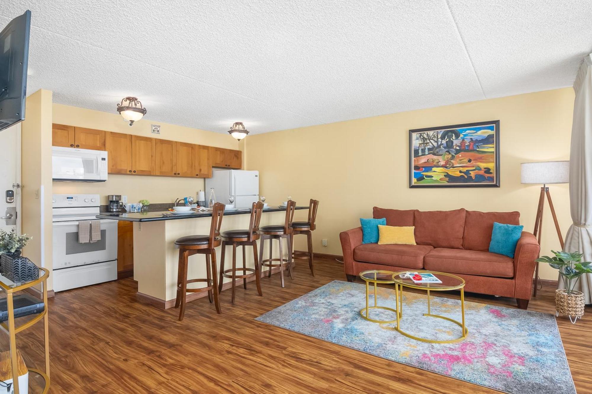 Beautiful 1Br, Steps To Waikiki Beach And Parking Хонолулу Екстериор снимка